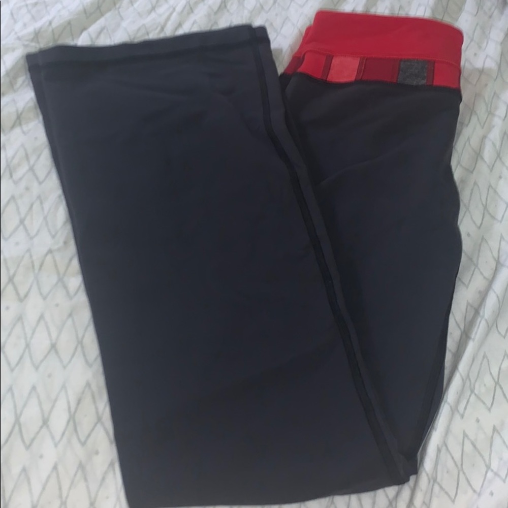 Lululemon yoga pants